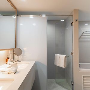 Deluxe Corner Double Room